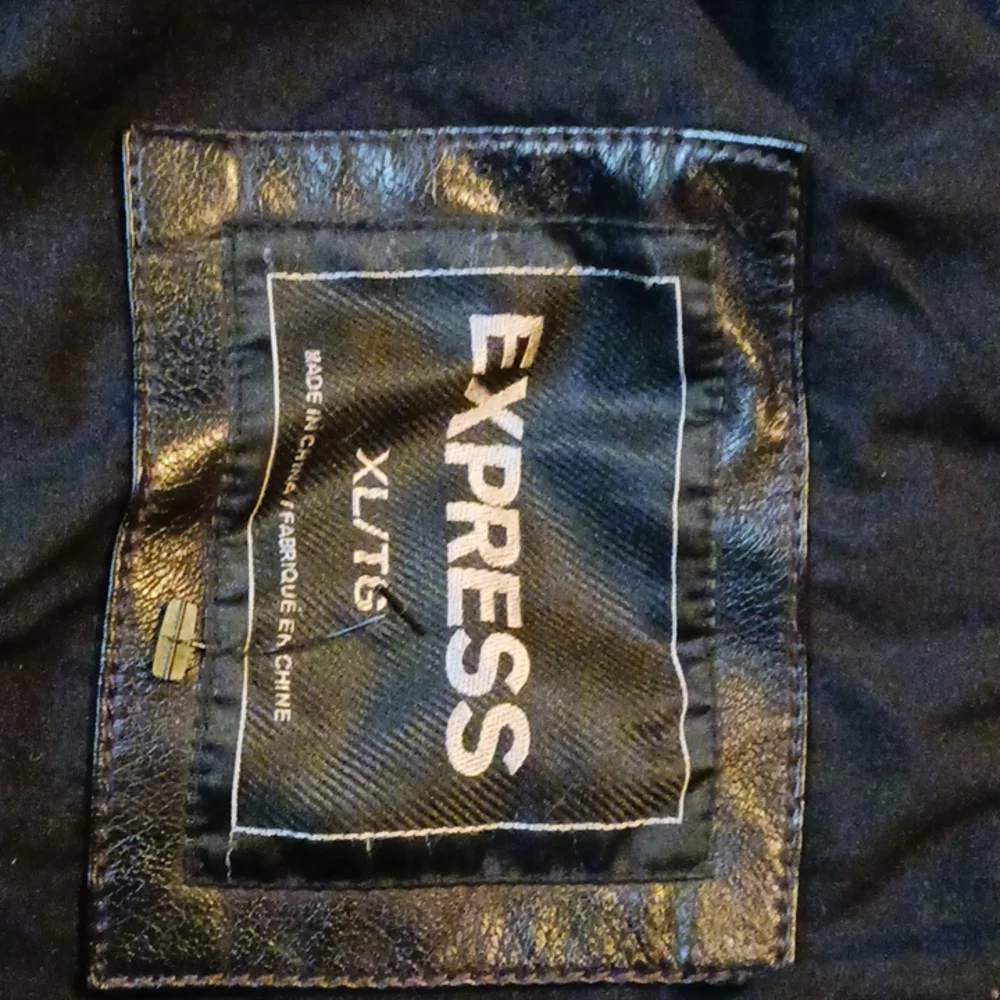 Jacket - Picture 3 of 3